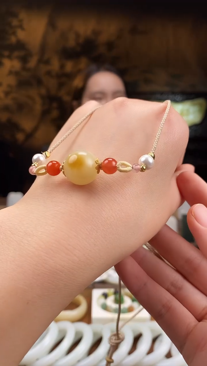 颈饰未镶嵌和田玉糖白一口糖 15mm路路通 锁骨链   无包容