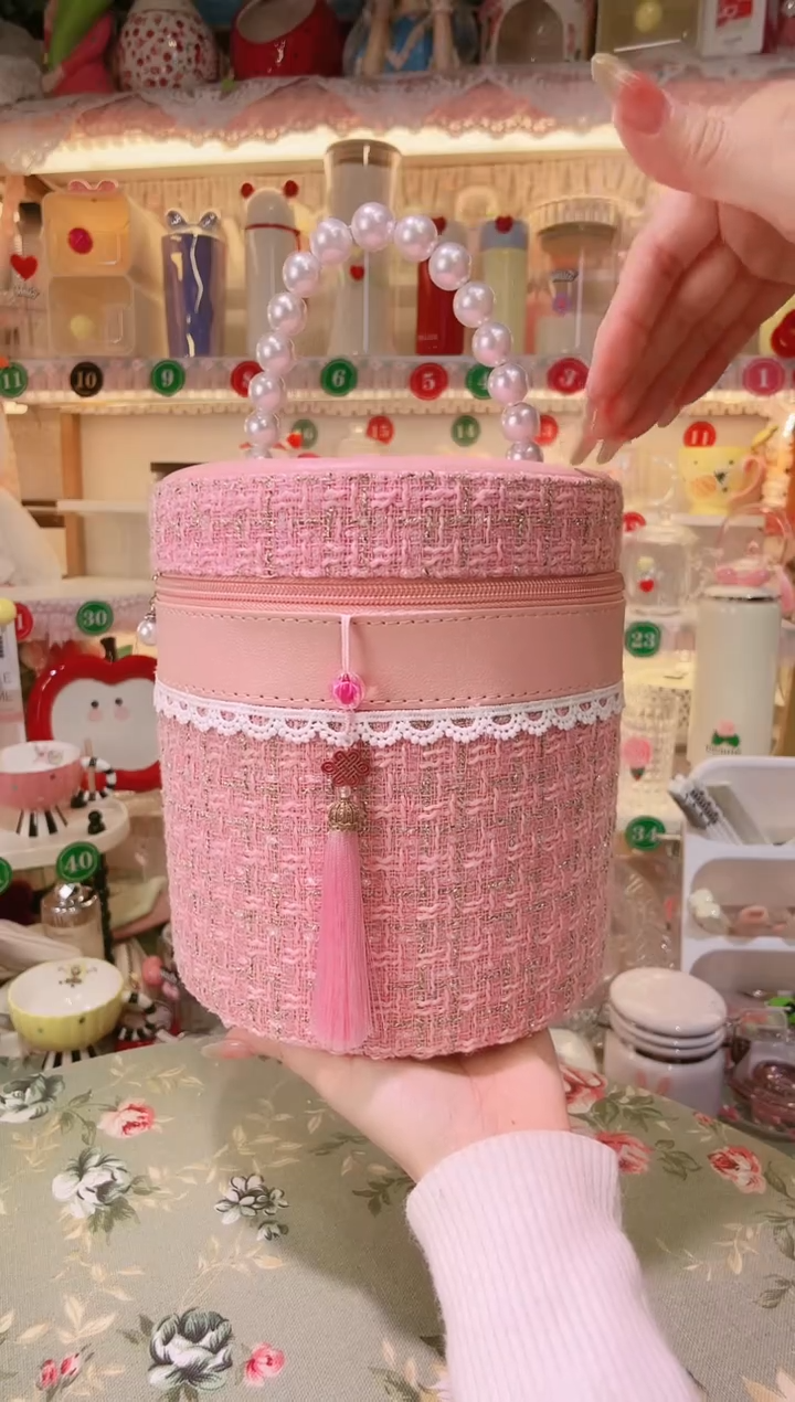 【闪购商品】摆件化妆包圆品质好，发货快，放心拍