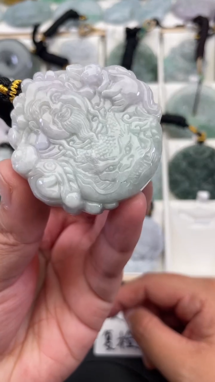 颈饰未镶嵌翡翠天然缅甸翡翠A货109