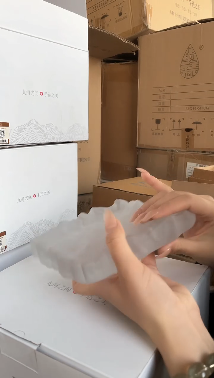 【闪购商品】九河琉璃方壶承白色