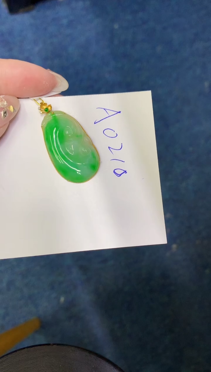 【闪购商品】翡翠颈饰18K金镶嵌00000000000