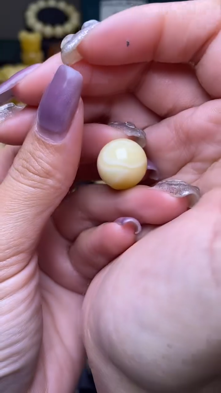 【闪购商品】琥珀裸石未镶嵌葵. 26