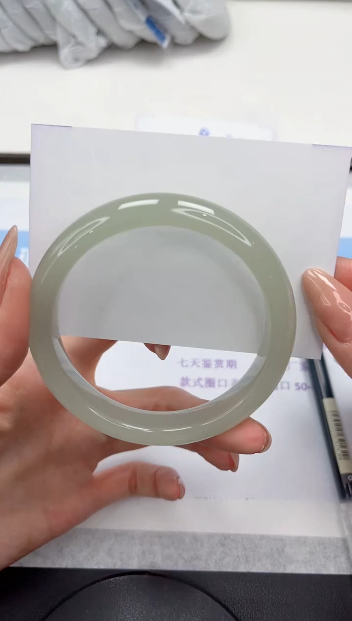 未镶嵌手镯石英质玉V265-63.2