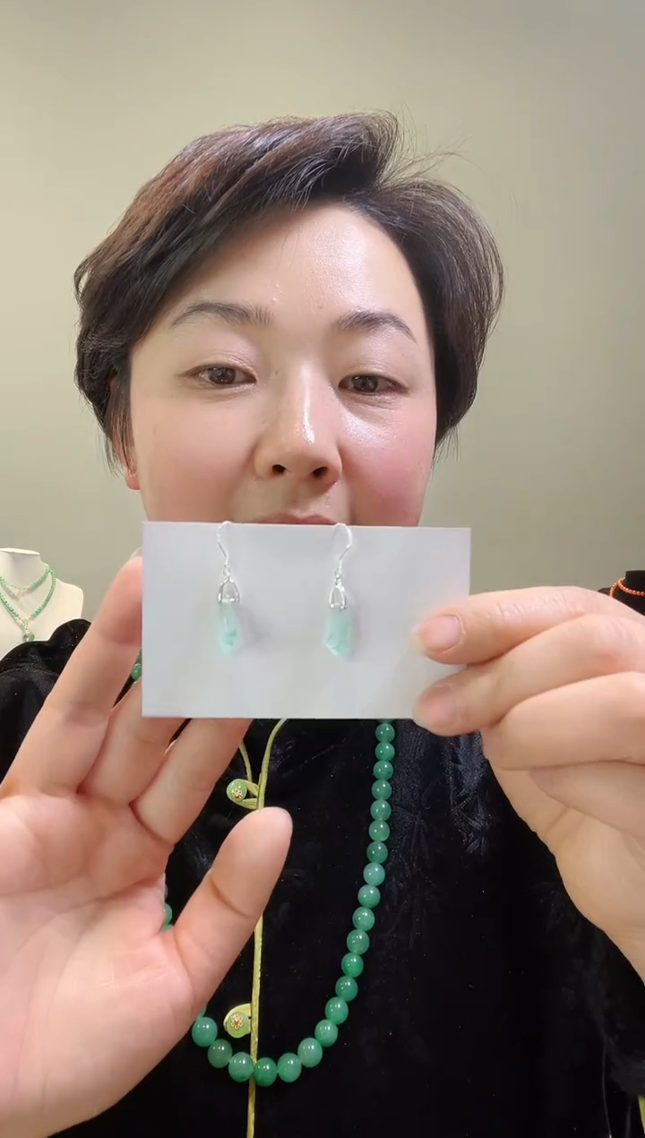 【闪购商品】石英质玉耳饰银S925镶嵌1