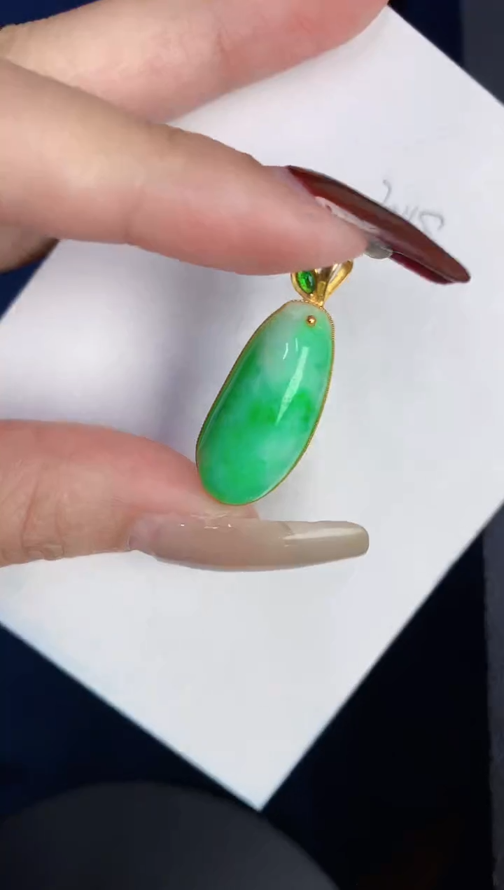 【闪购商品】翡翠颈饰18K金镶嵌0000000000