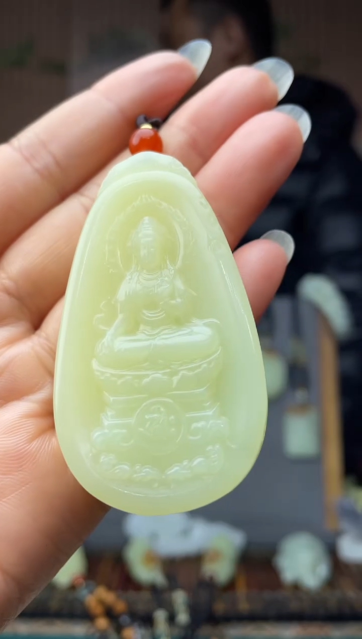 颈饰未镶嵌和田玉拍一发一