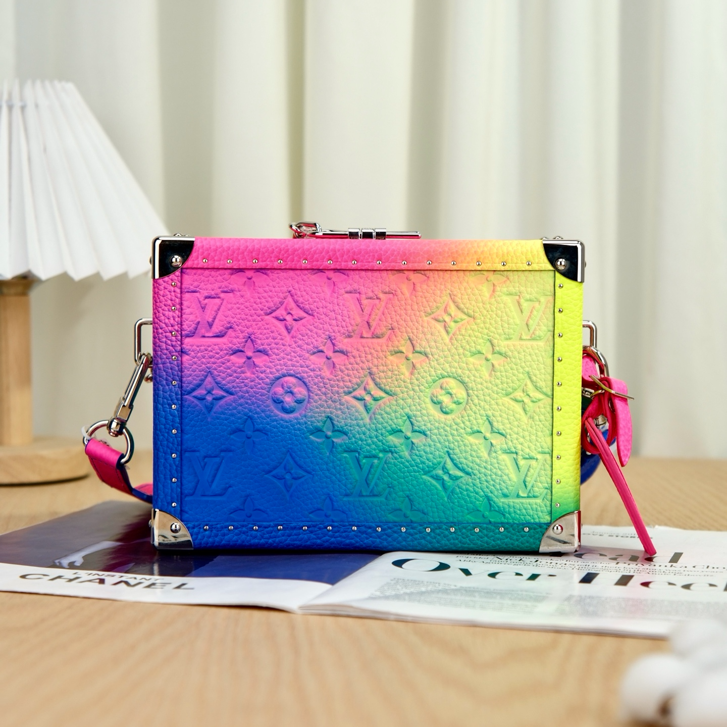 99新 LouisVuitton/路易威登 Clutch Box彩虹硬箱斜挎包 8999