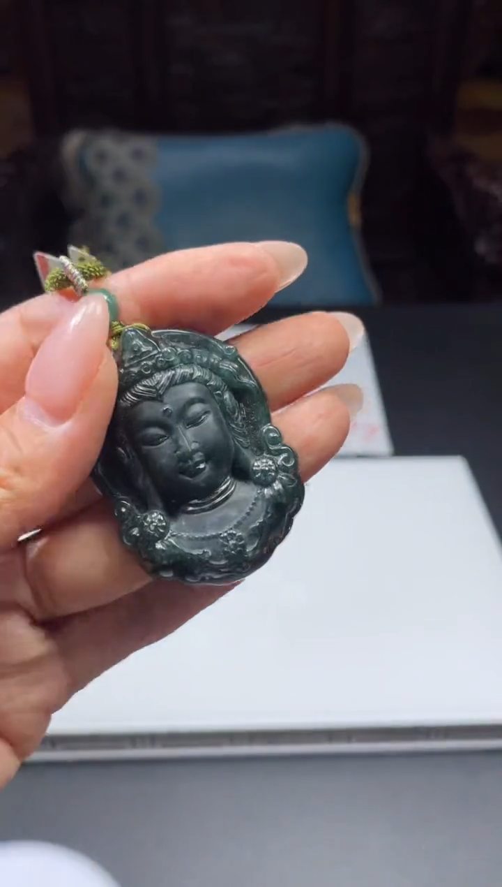 翡翠未镶嵌吊坠(不含链)110