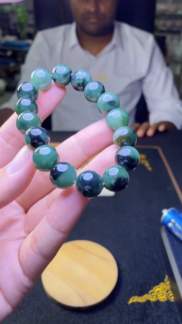 定制翡翠未镶嵌天然缅甸A货翡翠，多样性发货，拍一发一