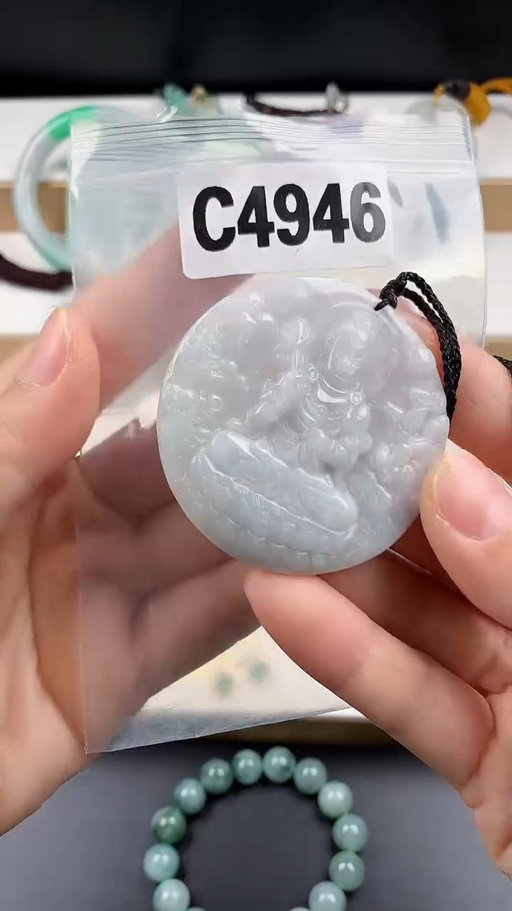 颈饰未镶嵌翡翠天然翡翠吊坠挂件