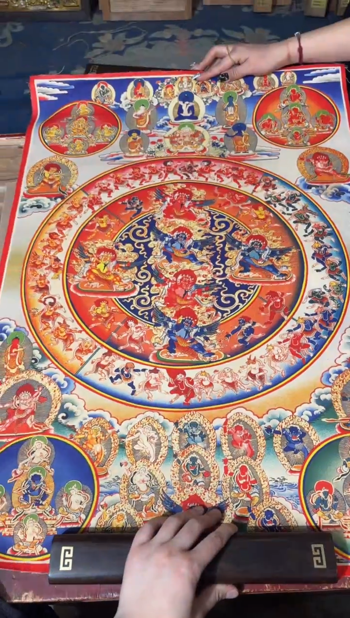 卷轴画龙妹的唐卡tk16