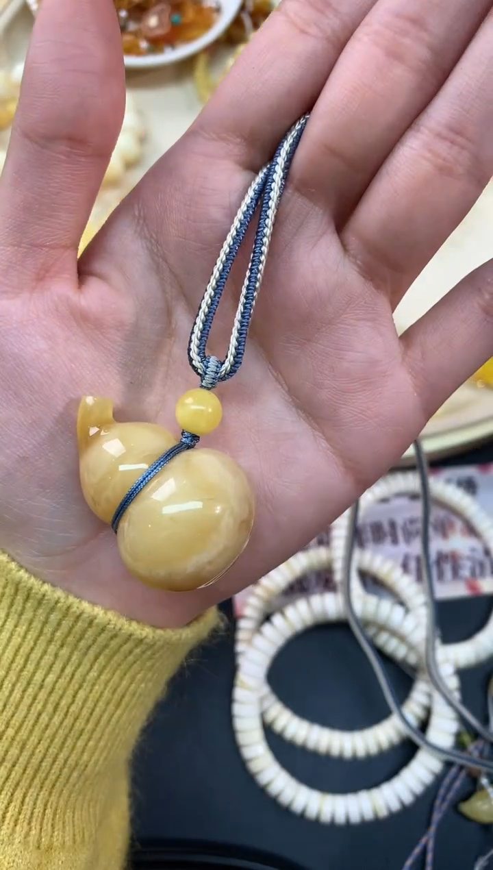 【闪购商品】蜜蜡裸石未镶嵌吊坠A148|1980