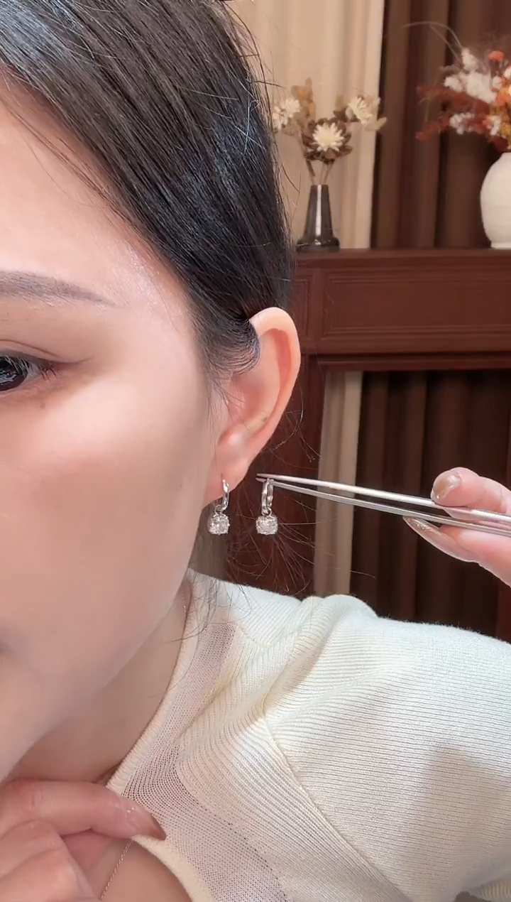 18K金镶嵌实验室培育钻石耳饰1卡雷迪恩耳圈k白