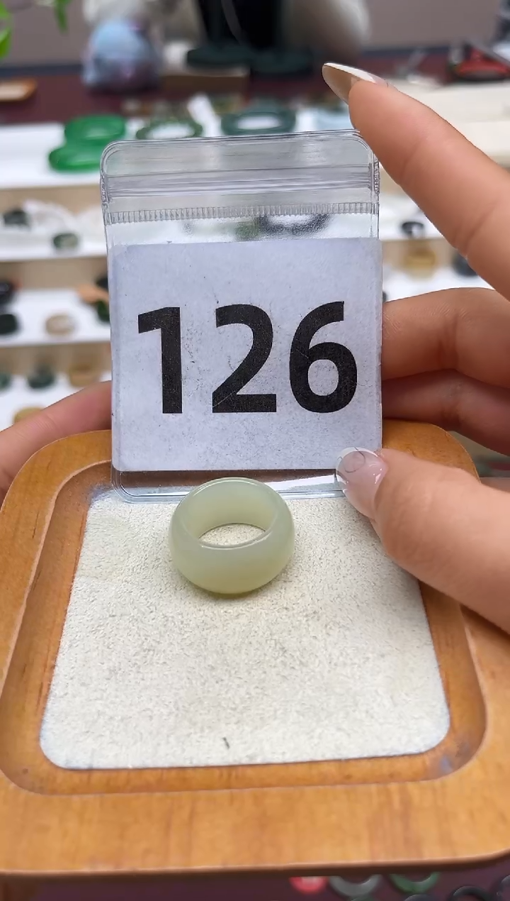【闪购商品】和田玉戒指未镶嵌港码15号，内径17.4mm