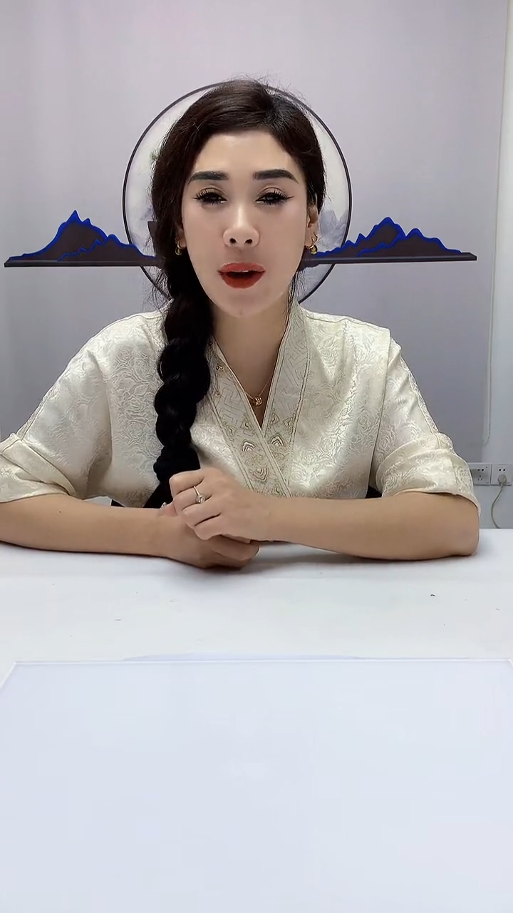 【闪购商品】定制翡翠未镶嵌4829ms-毛货挂件
