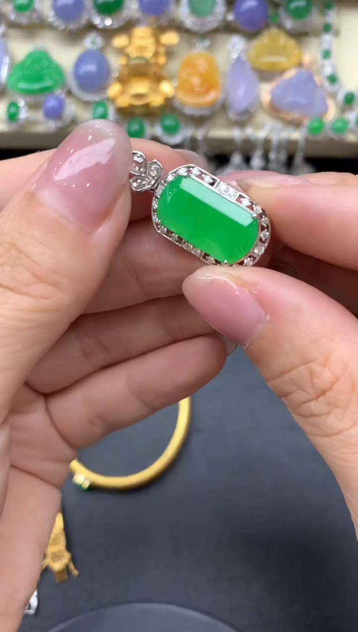 【闪购商品】翡翠颈饰18K金镶嵌522-中国好珍宝