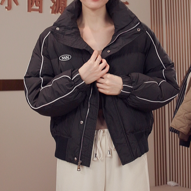 【黄小西05-f09】素订时尚黑色冬季羽绒服