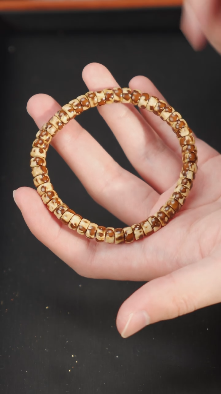 【闪购商品】紫金鼠手串花皮药片7