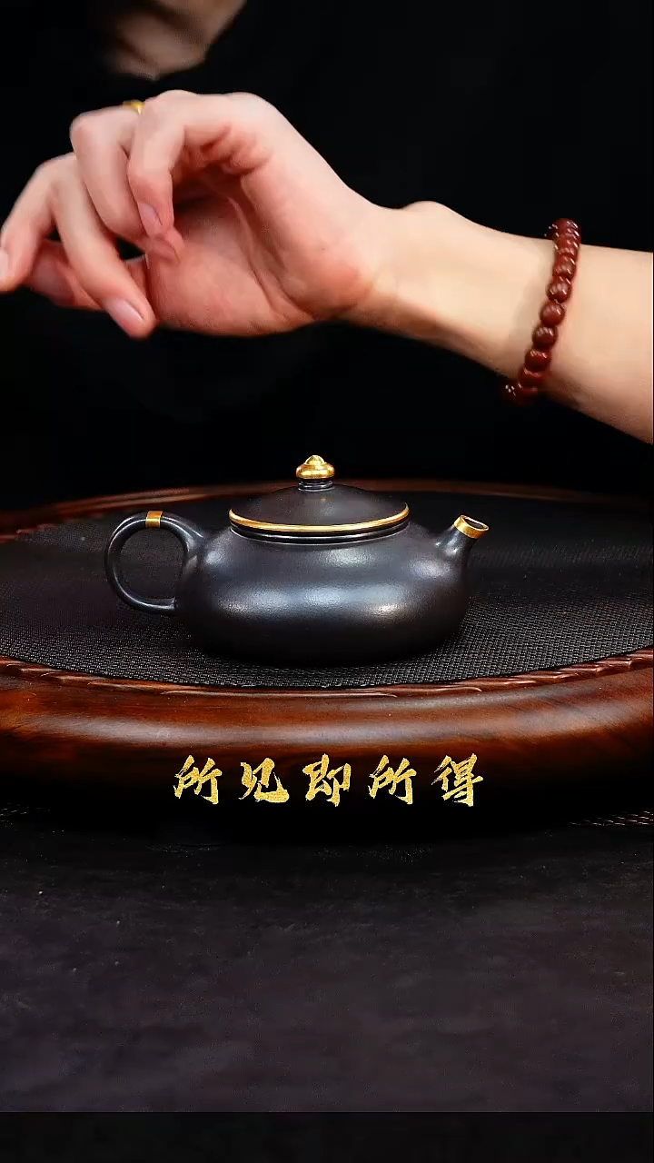 茶壶紫砂1      