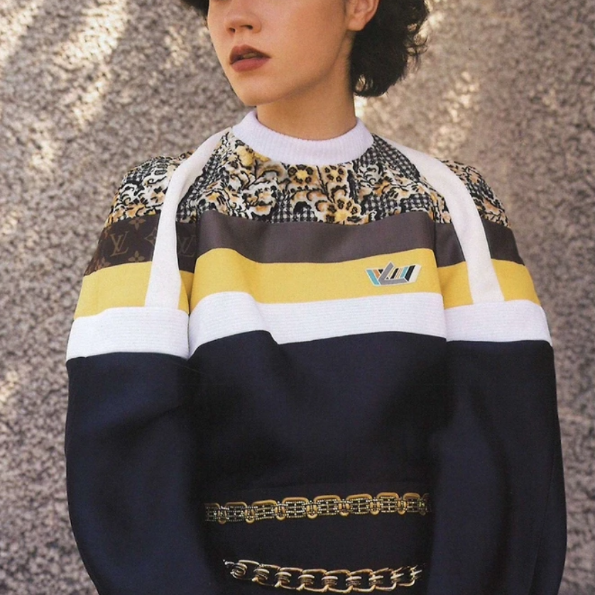 未使用 LouisVuitton/路易威登 黄蓝花卉徽章Logo卫衣
