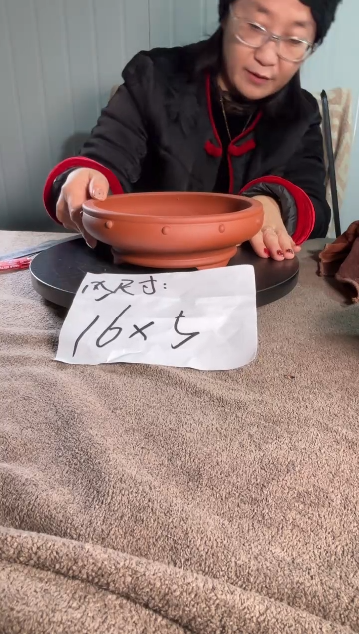 宜兴紫砂花盆小盆