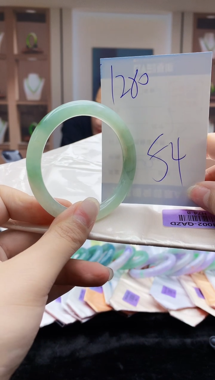 【闪购商品】翡翠手镯未镶嵌   H74-8