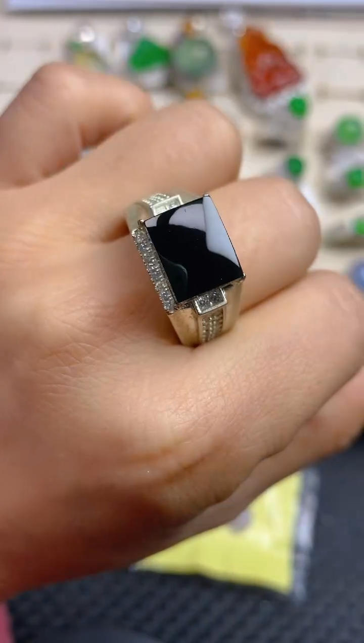 【闪购商品】定制翡翠未镶嵌天然A货翡翠64