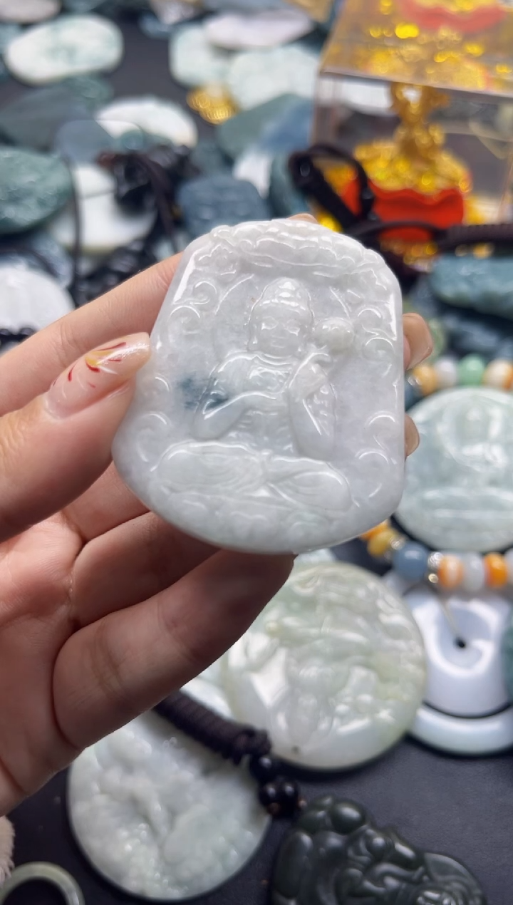 【闪购商品】翡翠颈饰未镶嵌翡翠