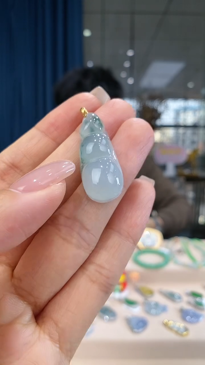 翡翠18K金镶嵌吊坠(不含链)豆子