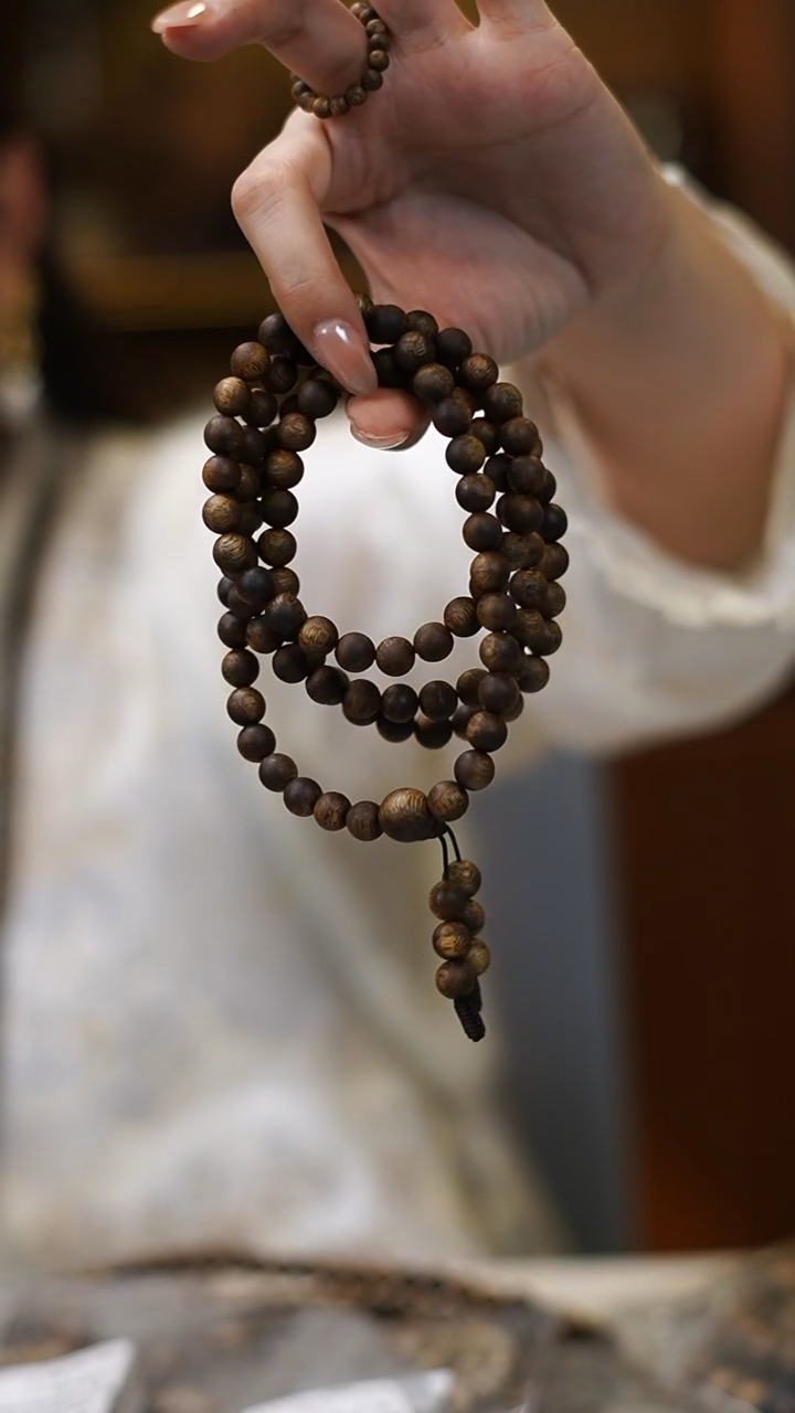 沉香手串电白绿奇楠08圆珠多圈 25克+ 多样性发一