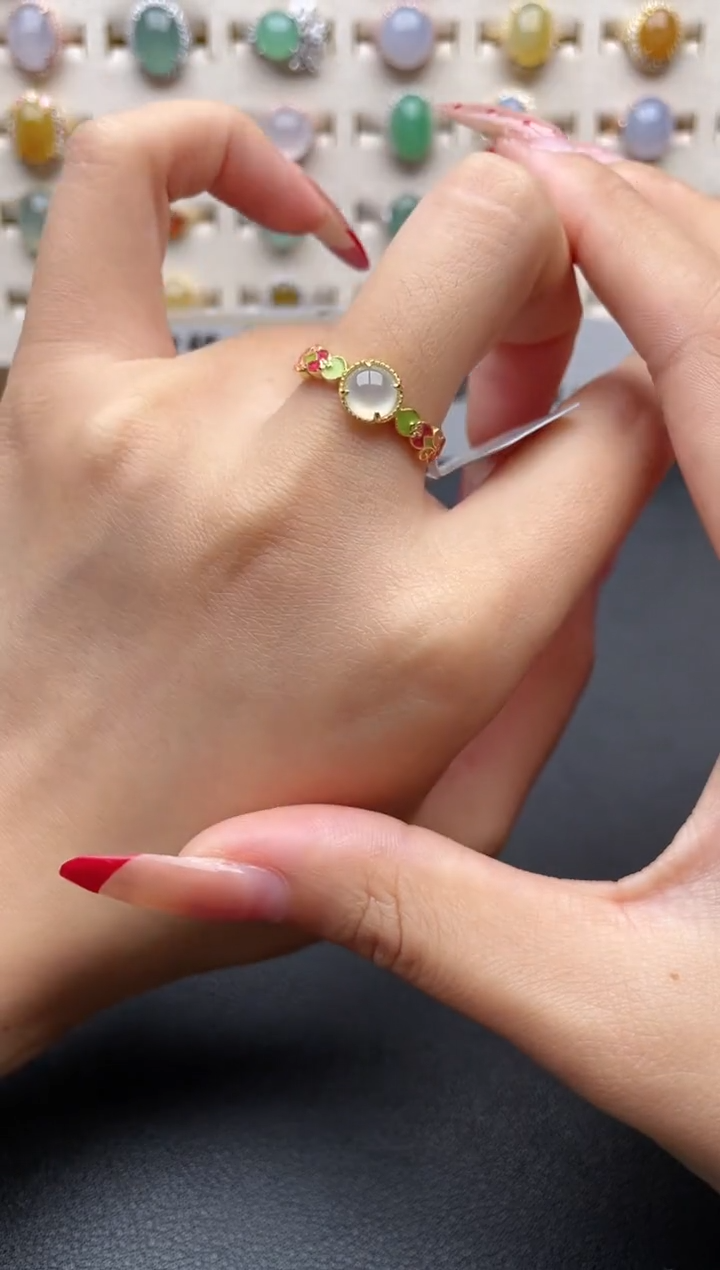 【闪购商品】翡翠戒指银S925镶嵌一物一证一礼盒