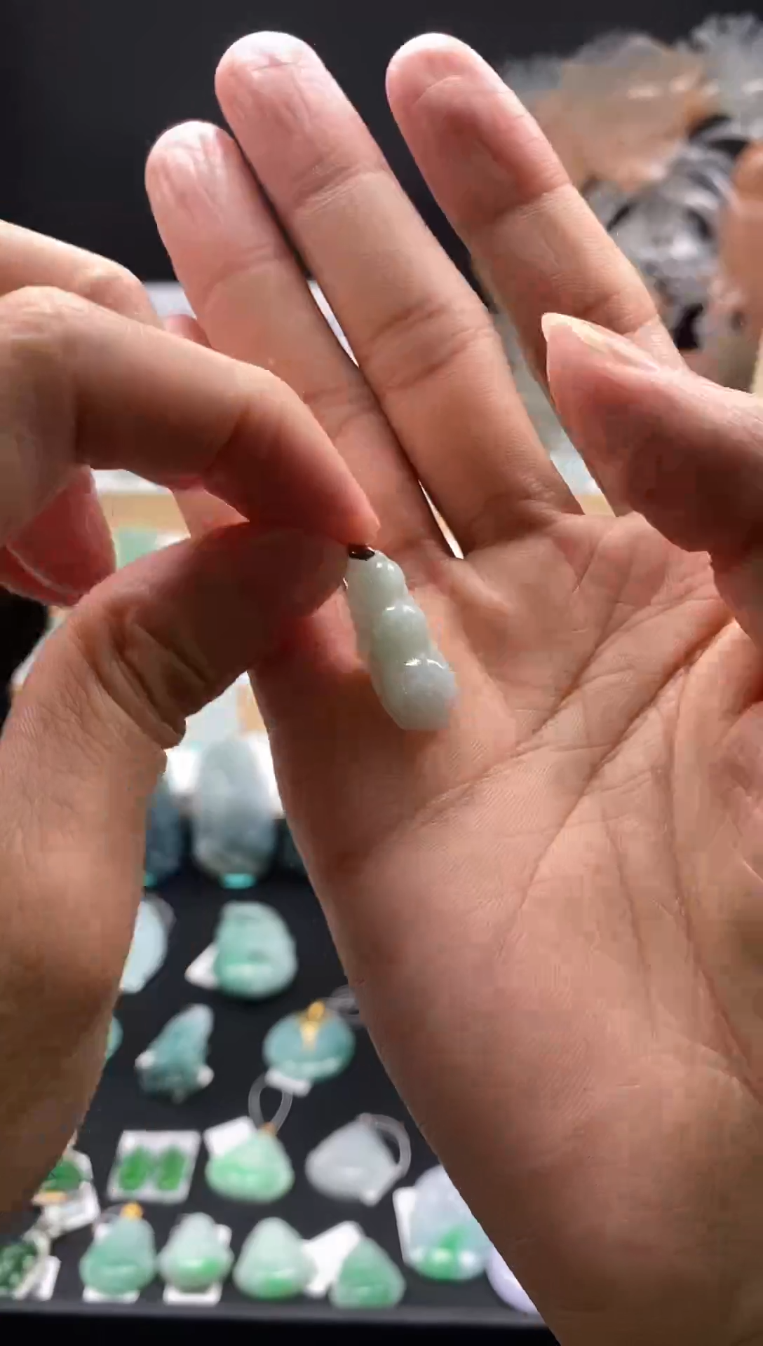 【闪购商品】翡翠颈饰未镶嵌56豆子