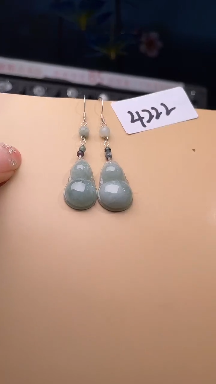 未镶嵌翡翠耳饰喜欢拍