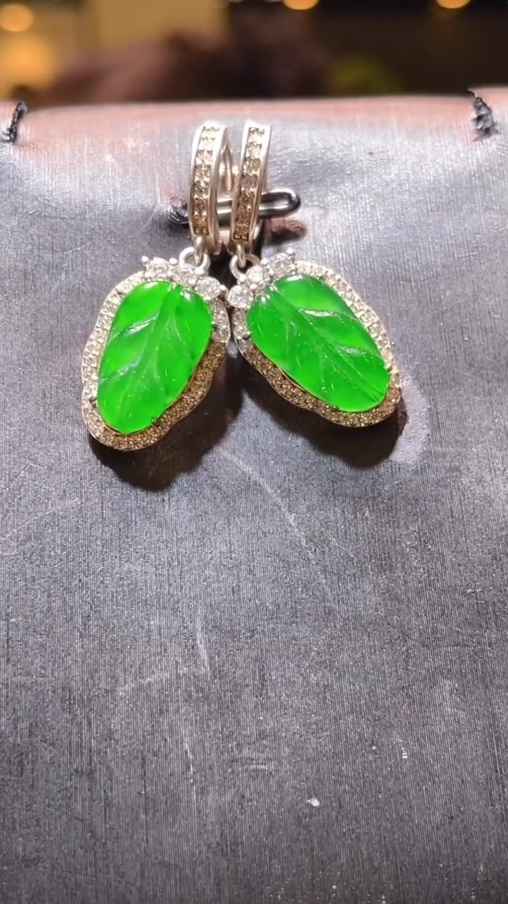 【闪购商品】翡翠颈饰银S925镶嵌天然A货翡翠