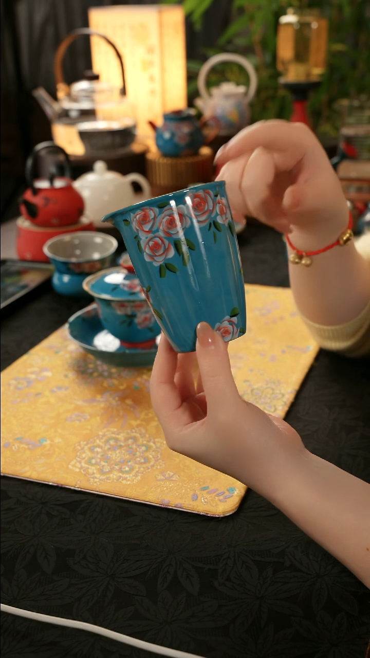 陶瓷茶具亮面玫瑰公道杯