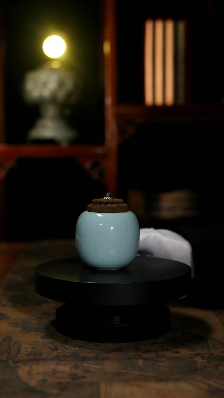 原矿天蓝釉小茶叶罐