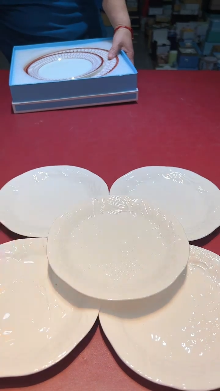 【闪购商品】瓷片锅碗瓢盆一件不剩