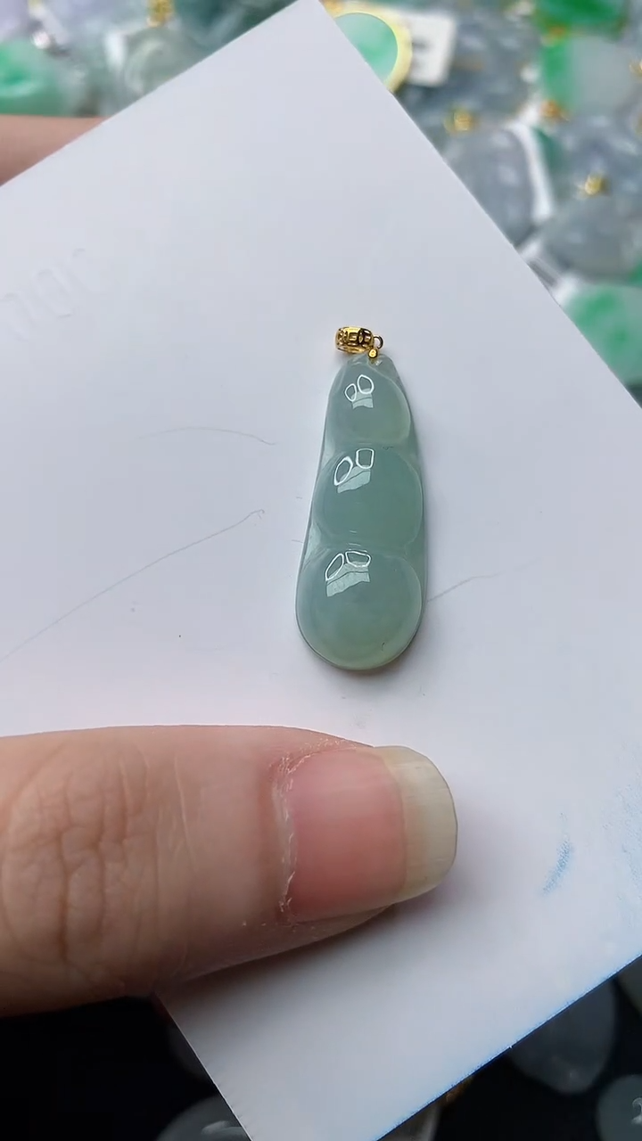 【闪购商品】翡翠颈饰18K金镶嵌36............