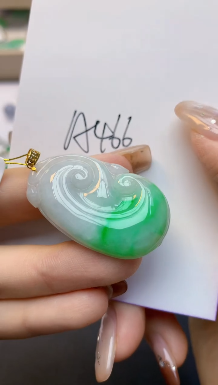 颈饰18K金镶嵌翡翠天然A货翡翠百元以上9元证书费自理