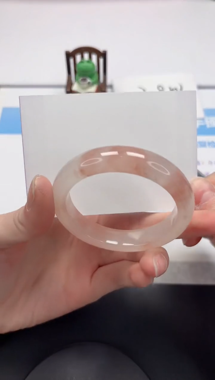 【闪购商品】石英质玉手镯未镶嵌V100-52.3