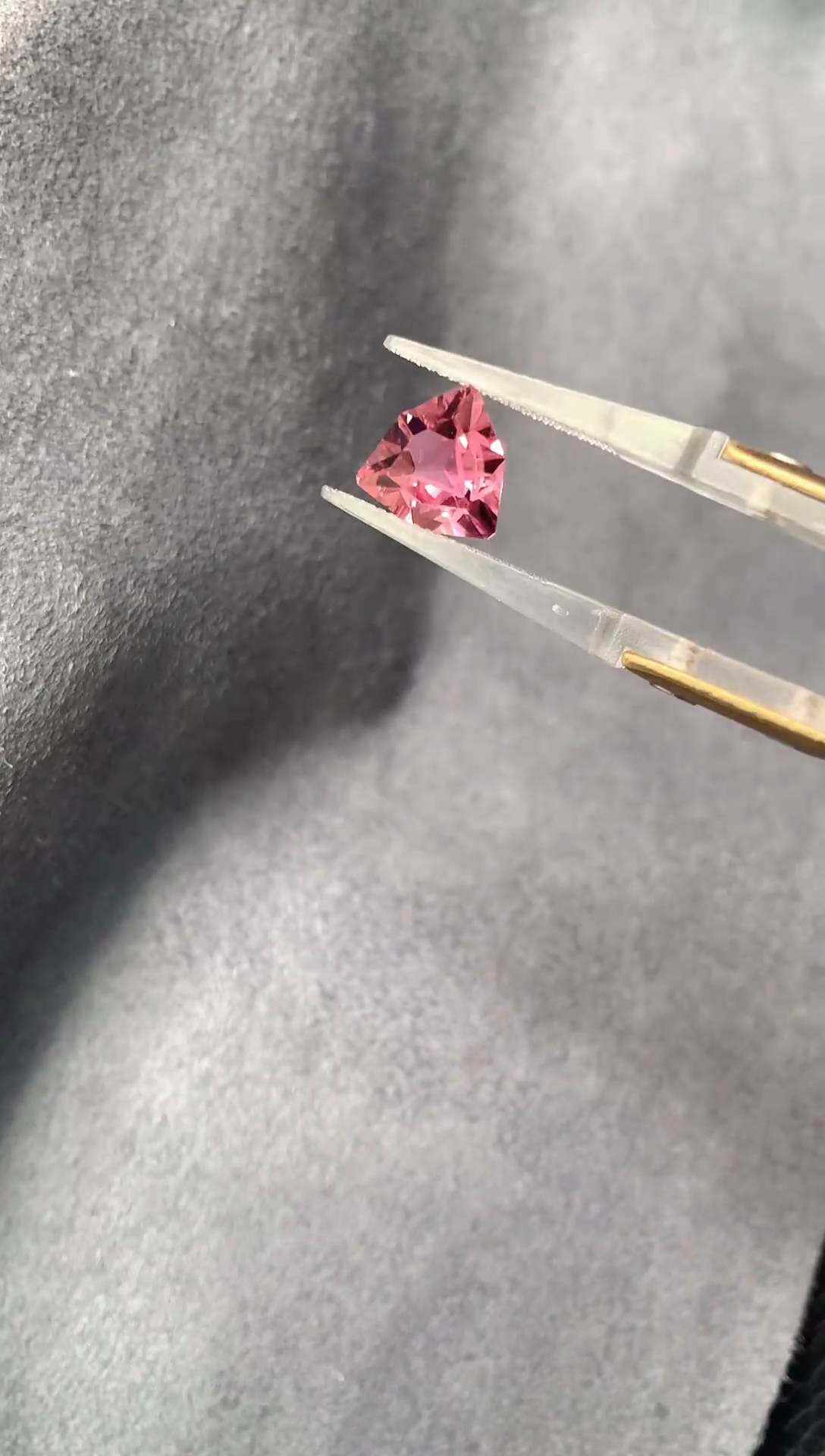 【闪购商品】碧玺耳饰未镶嵌2.96克拉