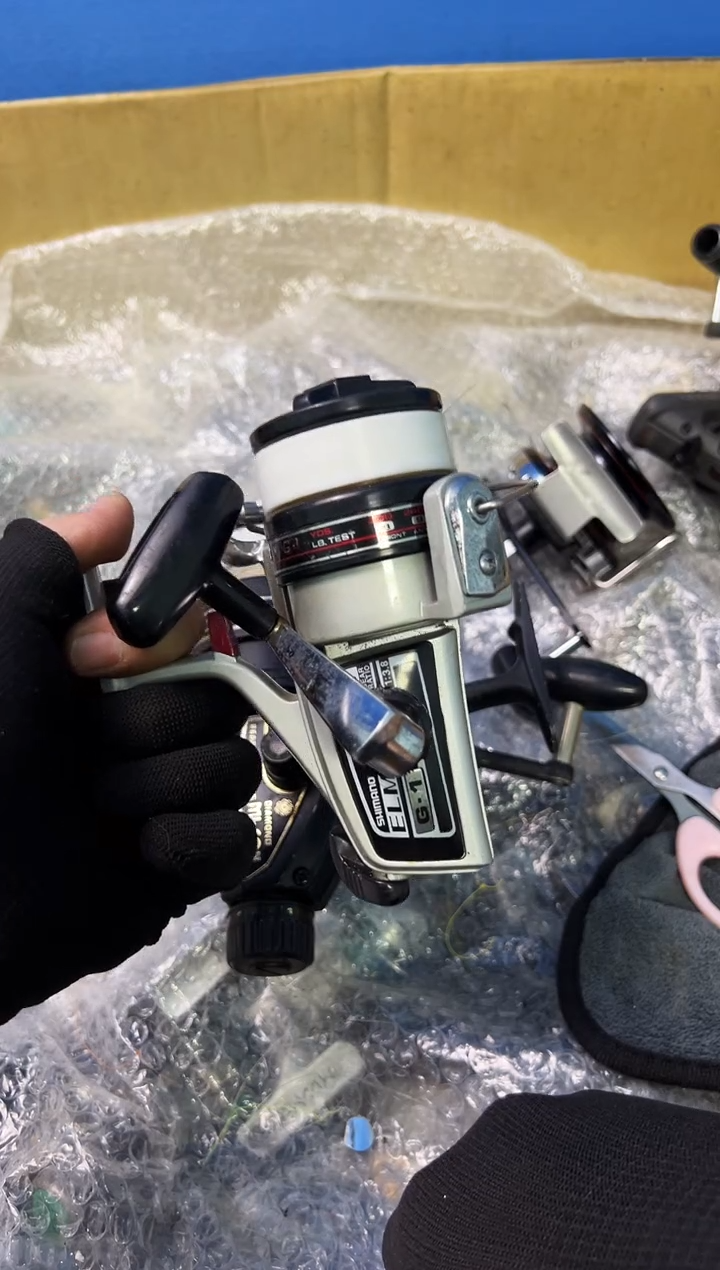 周*生微瑕钓鱼轮，直播间讲解为准，看清楚再拍，如有拆卸不退换