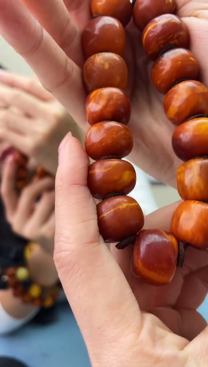 琥珀未镶嵌珠宝奇石T042 17假一罚十，多样性发一件