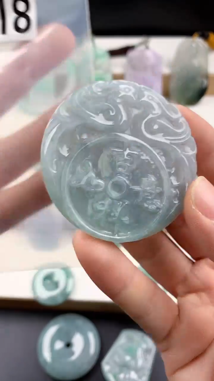 颈饰未镶嵌翡翠天然翡翠吊坠挂件