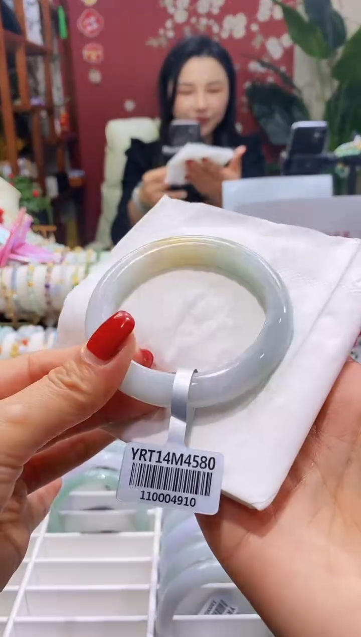 【闪购商品】翡翠手镯未镶嵌143圈口55-57/11.3*8.8