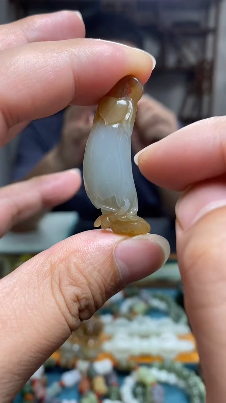 和田玉未镶嵌颈饰14