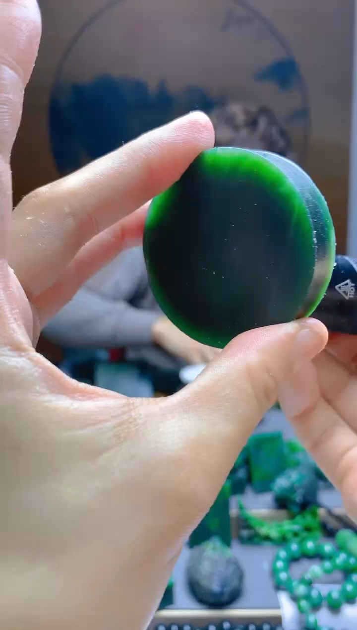 【闪购商品】和田玉（碧玉）珠宝半成品未镶嵌随机发货1个