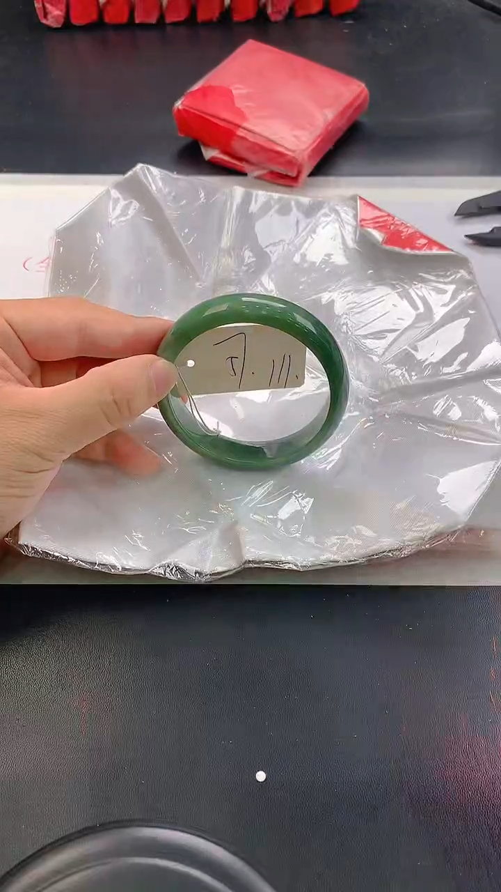 未镶嵌手镯翡翠111