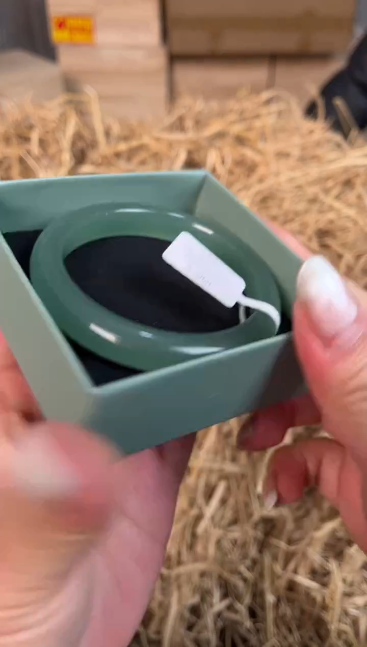 未镶嵌手镯石英质玉G-1322