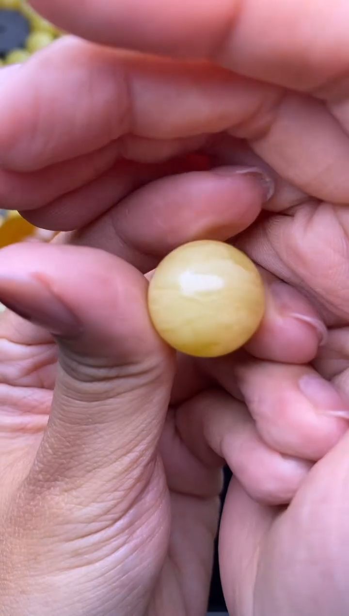 裸石琥珀未镶嵌大小姐珠宝73